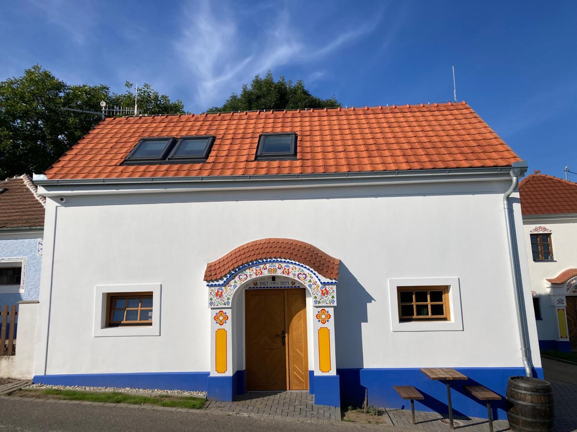 Pod Vinohradem - Apartmany & Vinne Sklepy Mutěnice Buitenkant foto